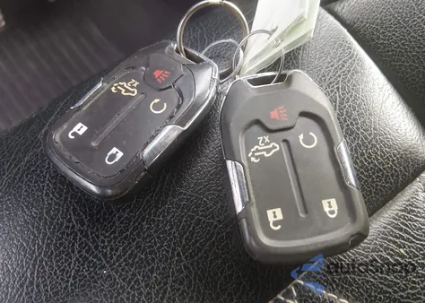 2020 Chevrolet Silverado 1500 4Wd Short Bed Rst z USA, uszkodzony, nr VIN 3GCUYEED3LG173577